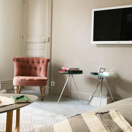 Eiffel Tower & Les Invalides - 1Br - Cityapartmentstay باريس المظهر الخارجي الصورة