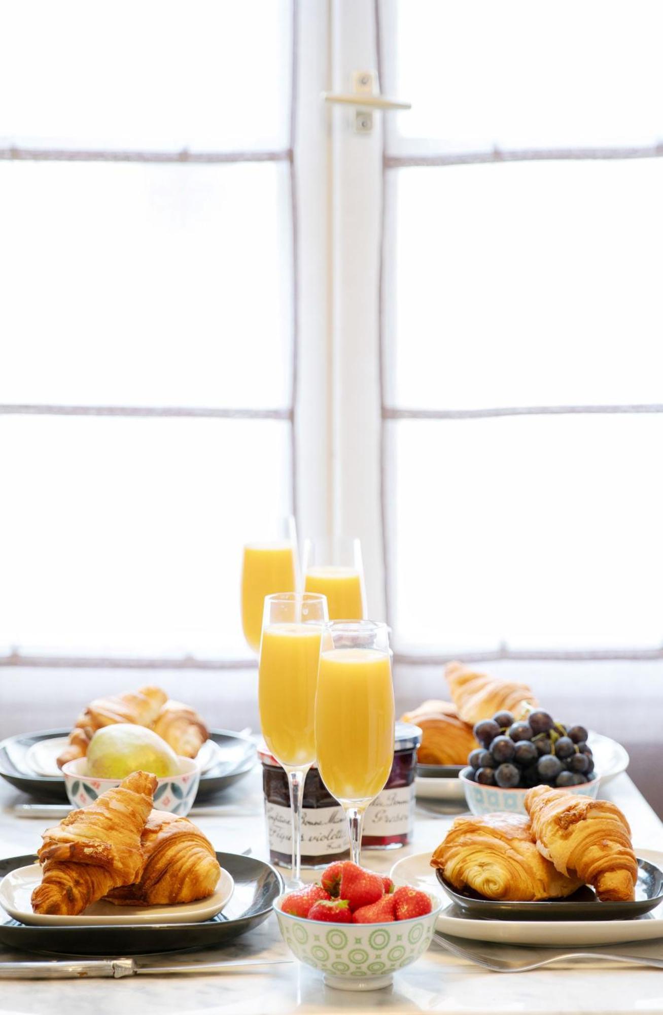 Eiffel Tower & Les Invalides - 1Br - Cityapartmentstay باريس المظهر الخارجي الصورة