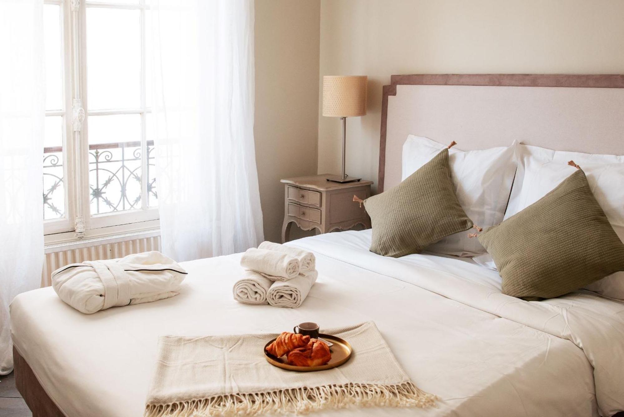 Eiffel Tower & Les Invalides - 1Br - Cityapartmentstay باريس المظهر الخارجي الصورة